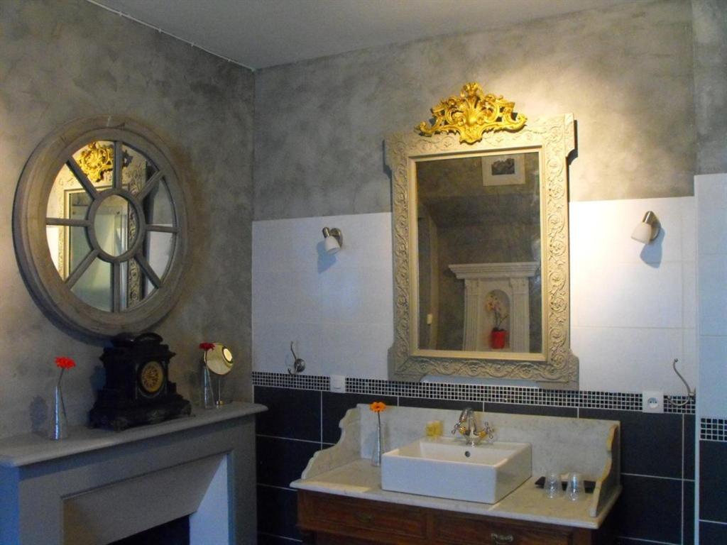 Chateau De Montbrault Fleurigné エクステリア 写真
