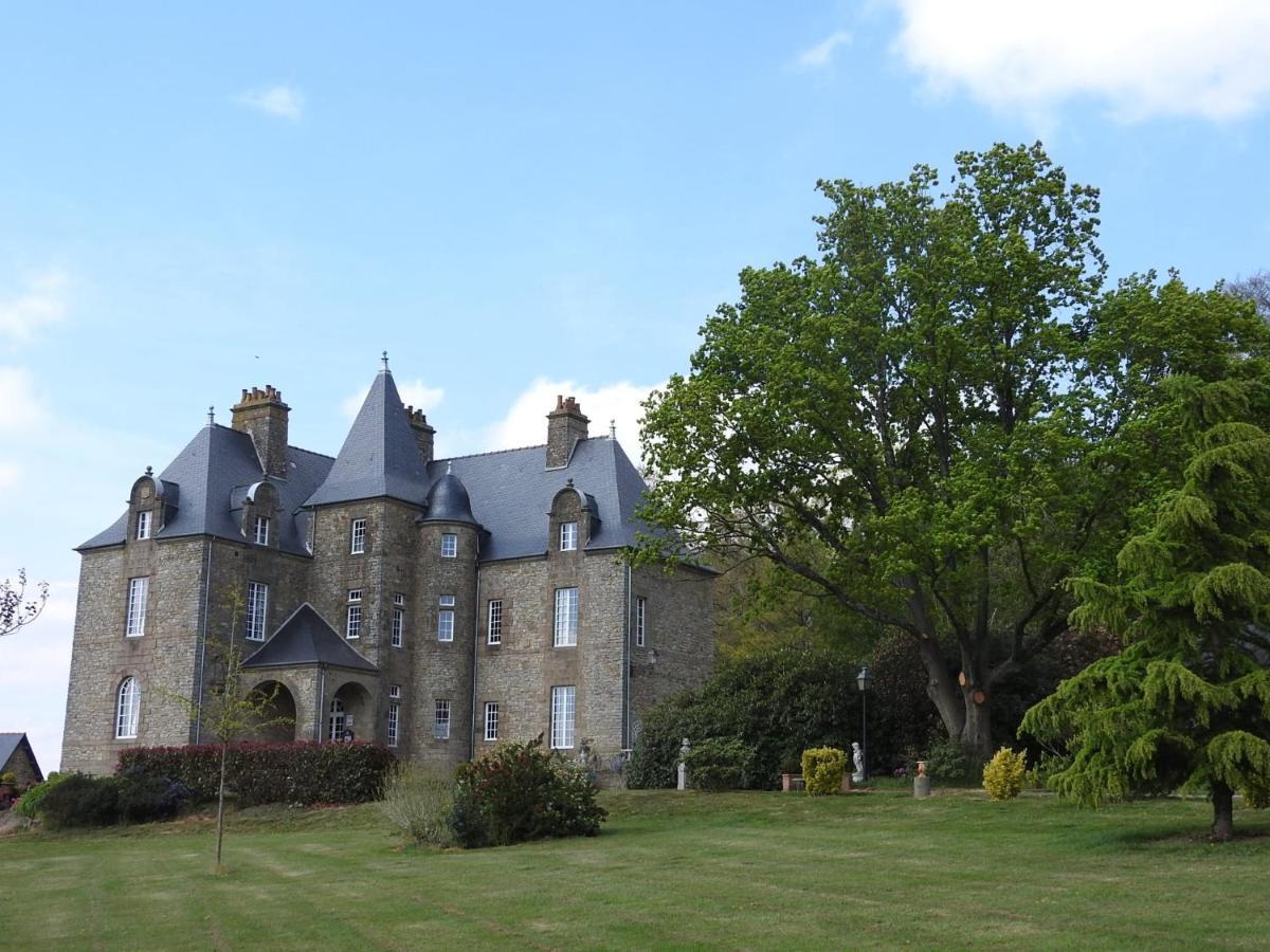 Chateau De Montbrault Fleurigné エクステリア 写真