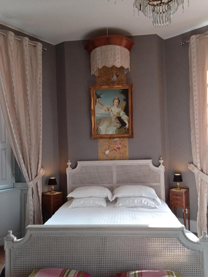 Chateau De Montbrault Fleurigné エクステリア 写真