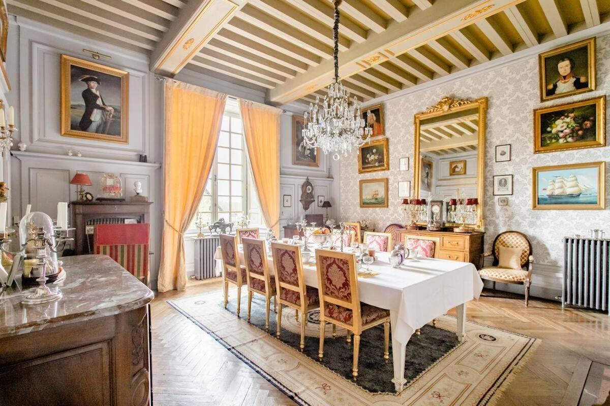 Chateau De Montbrault Fleurigné エクステリア 写真
