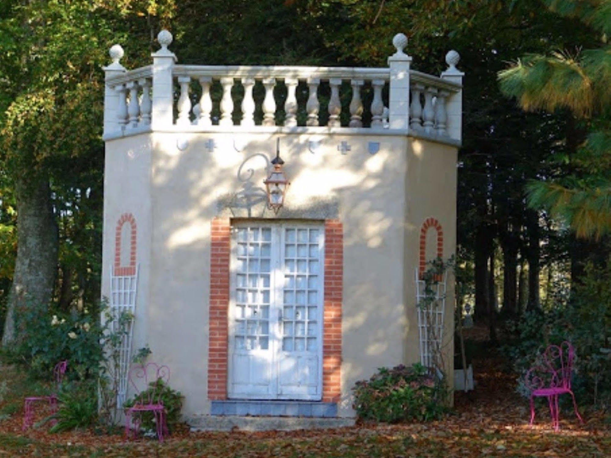 Chateau De Montbrault Fleurigné エクステリア 写真